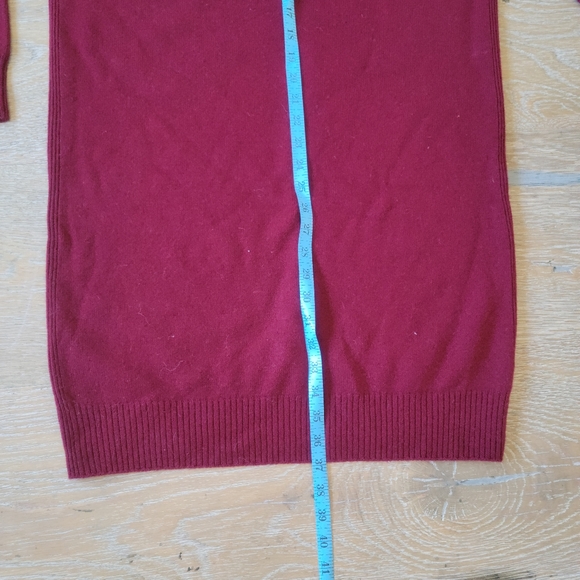 Sweater Dress - Picture 3 of 4